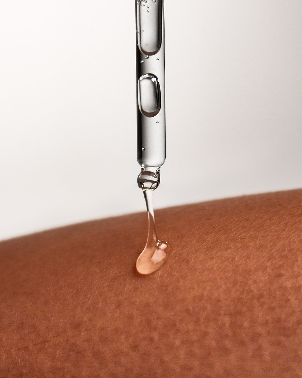 DST Hyaluronic Serum