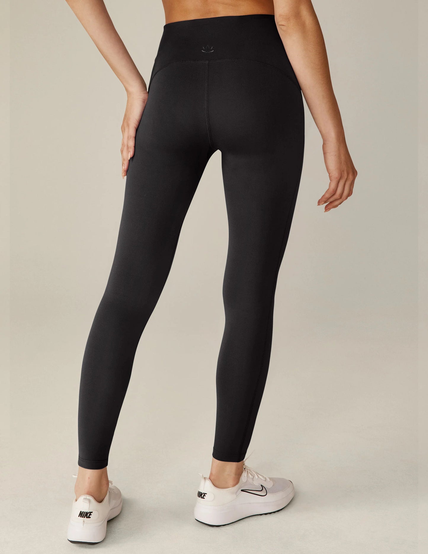 PowerBeyond Midi Leggings - Black