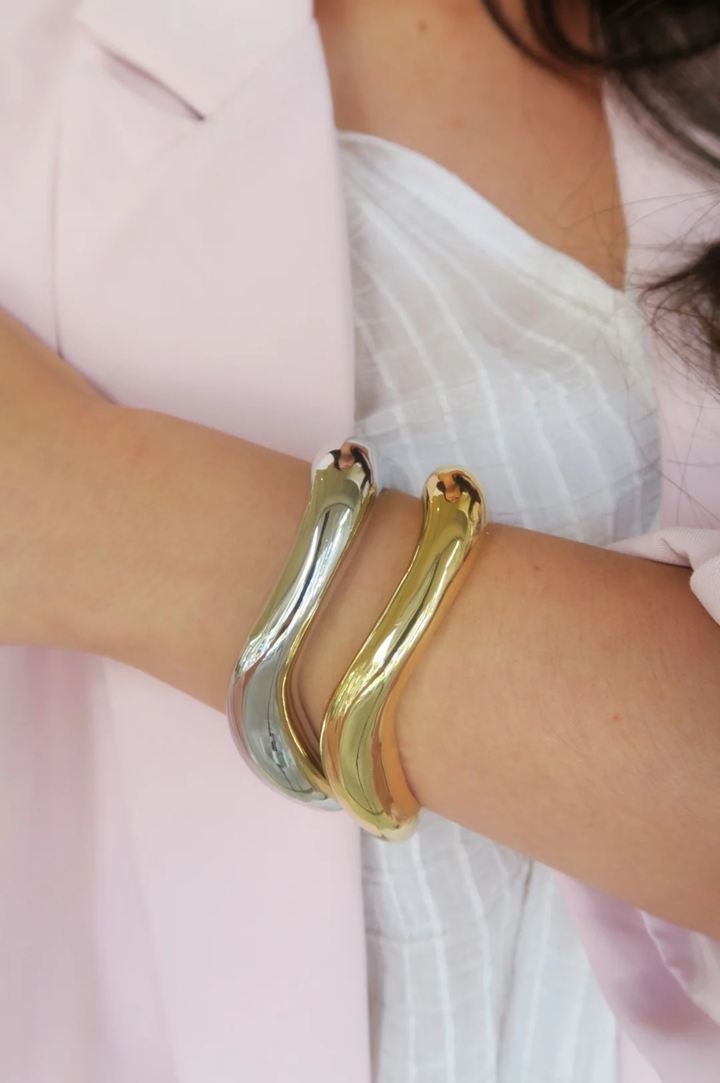 The Wave Cuff - Gold