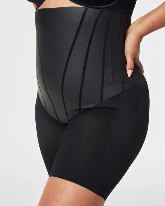High Waisted Mid Thigh Short - Very Black
