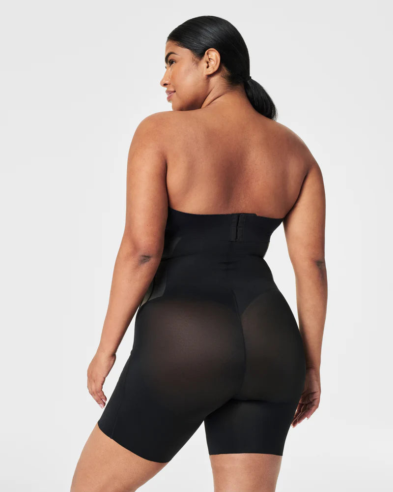 High Waisted Mid Thigh Short - Very Black