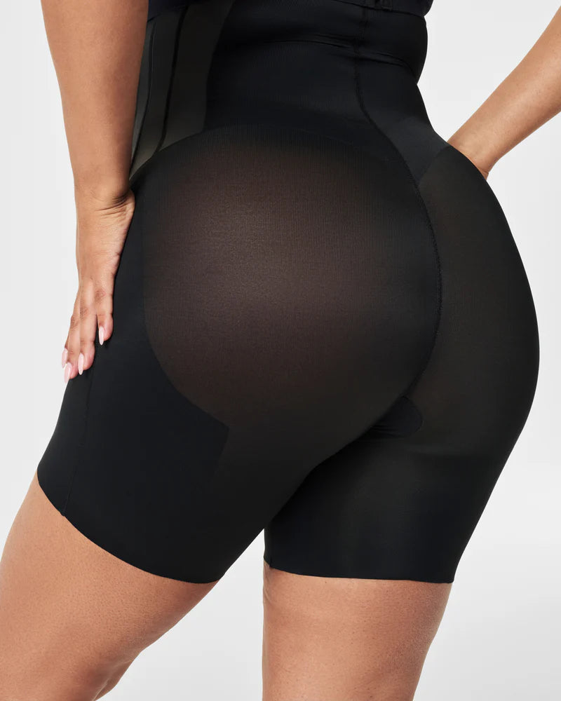 High Waisted Mid Thigh Short - Very Black