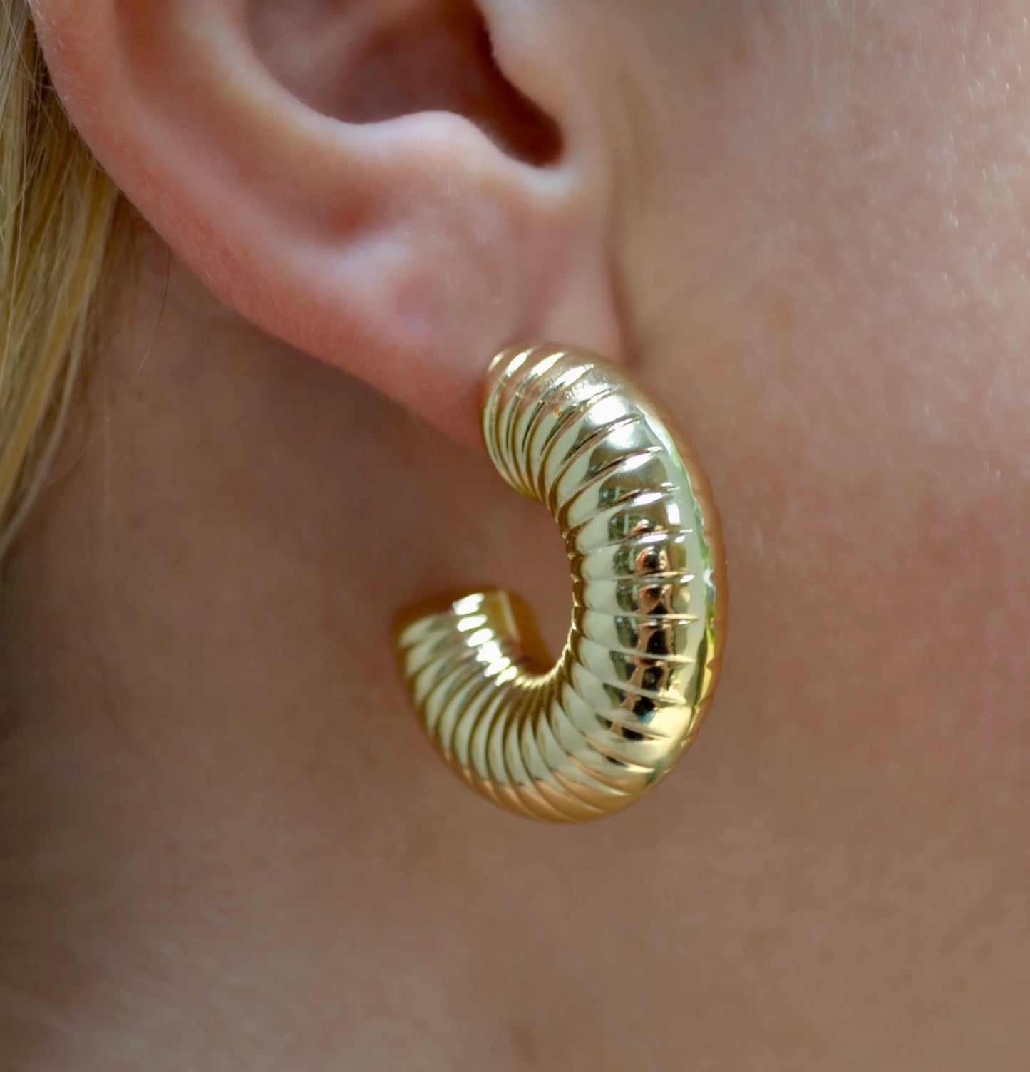 Ripple Hoop - Gold