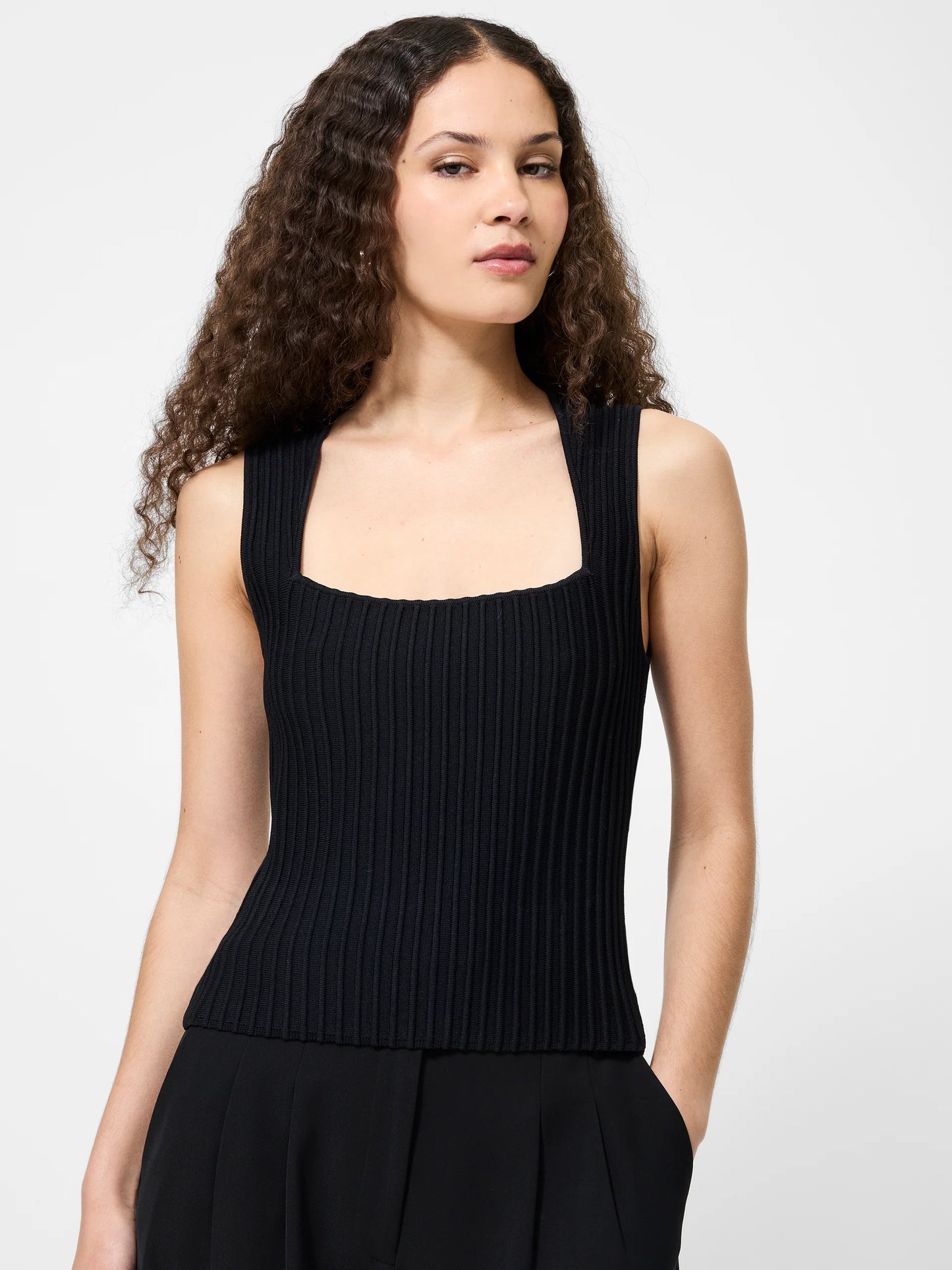 Ottoman Crinkle Sleeveless Top - Black