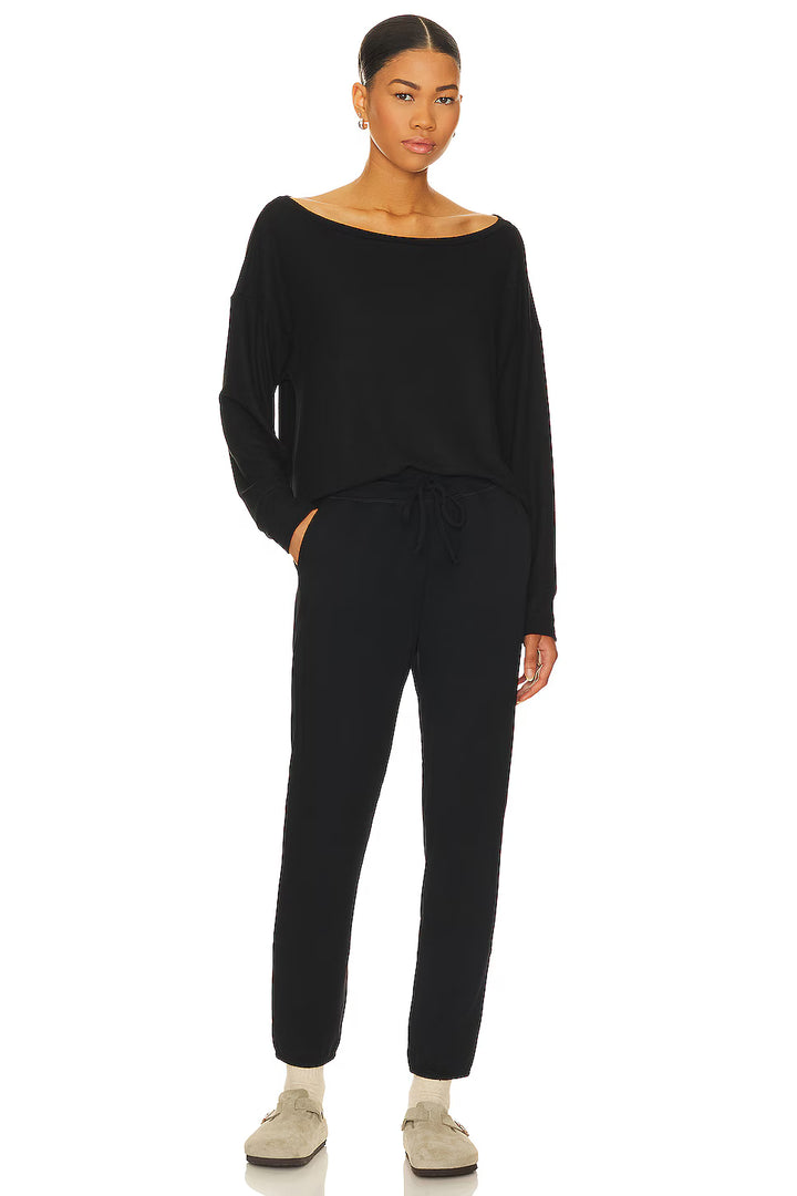 Let Loose Pullover - Black