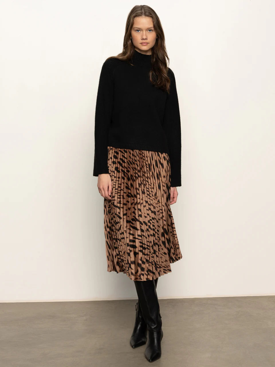 Nostalgia Pleated Midi Skirt - Mocha Leo