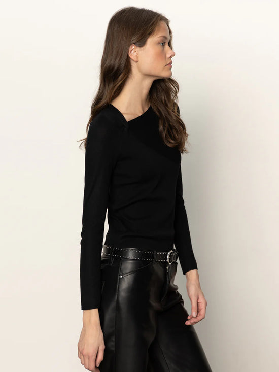 Long Sleeve Shoulder Twist Top - Black