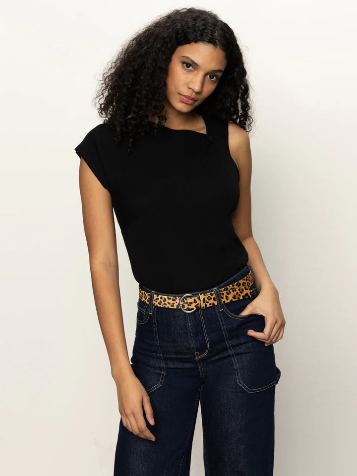 Asymmetrical Twist Top - Black
