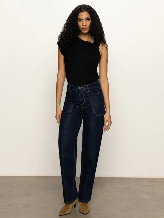 Asymmetrical Twist Top - Black