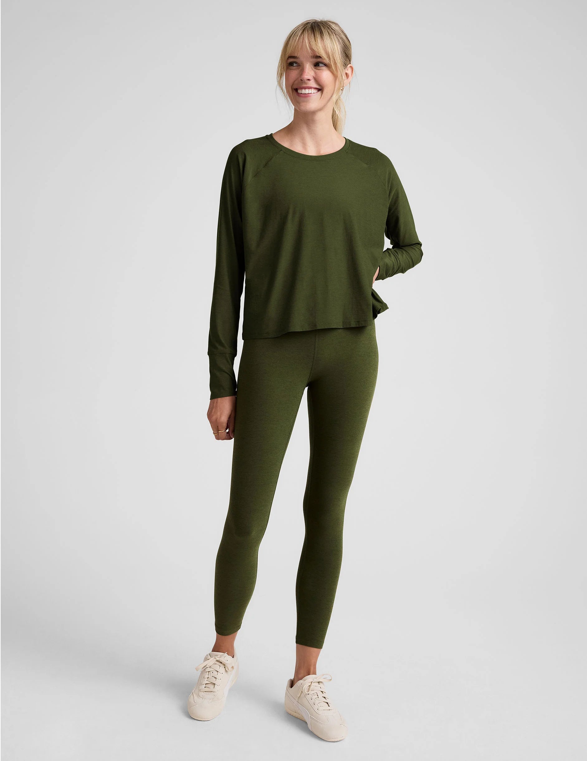 Featherweight Daydreamer Pullover - Army Green Heather