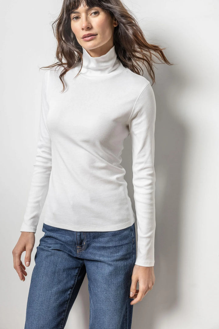 Turtleneck - White
