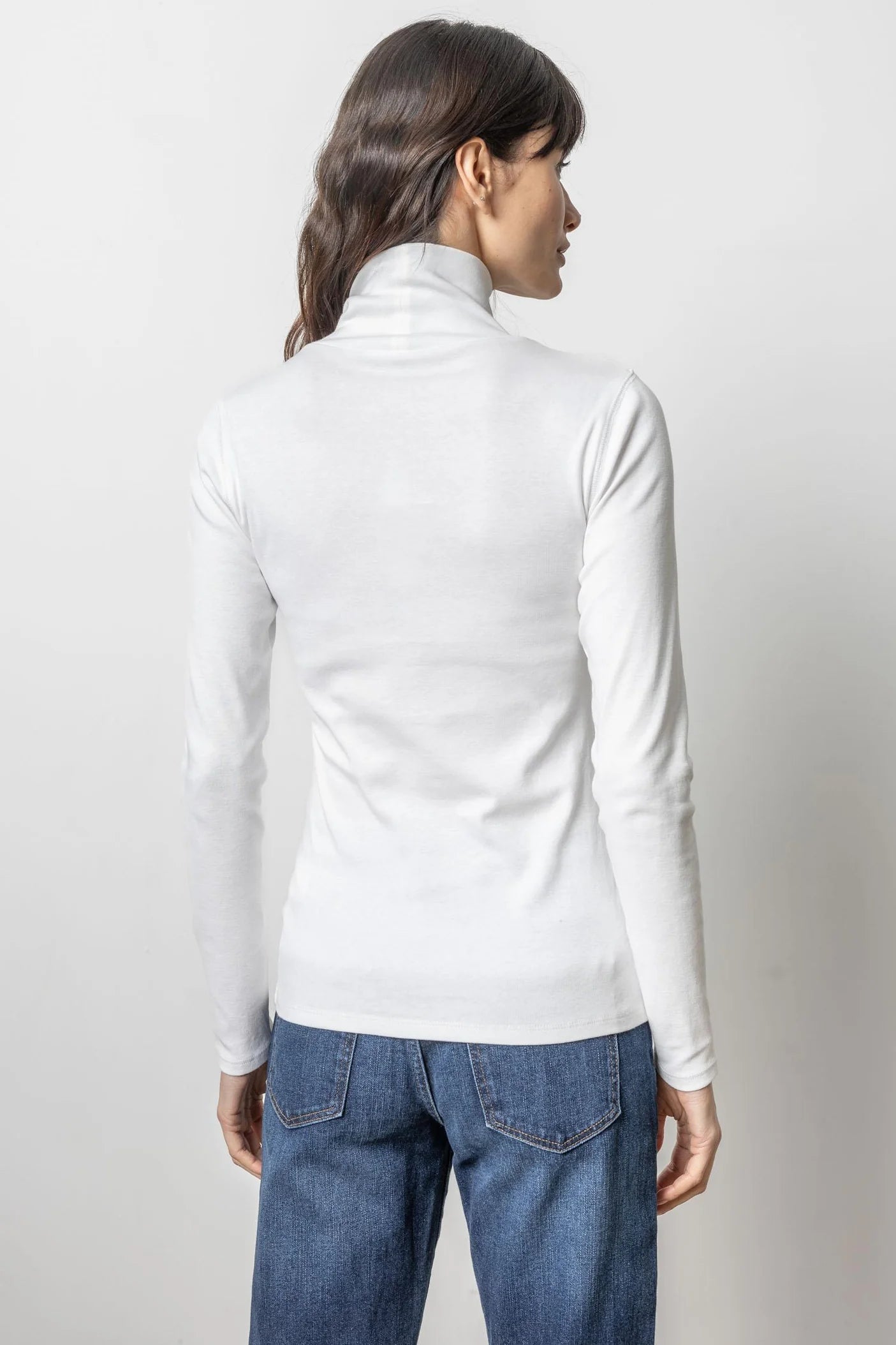 Turtleneck - White
