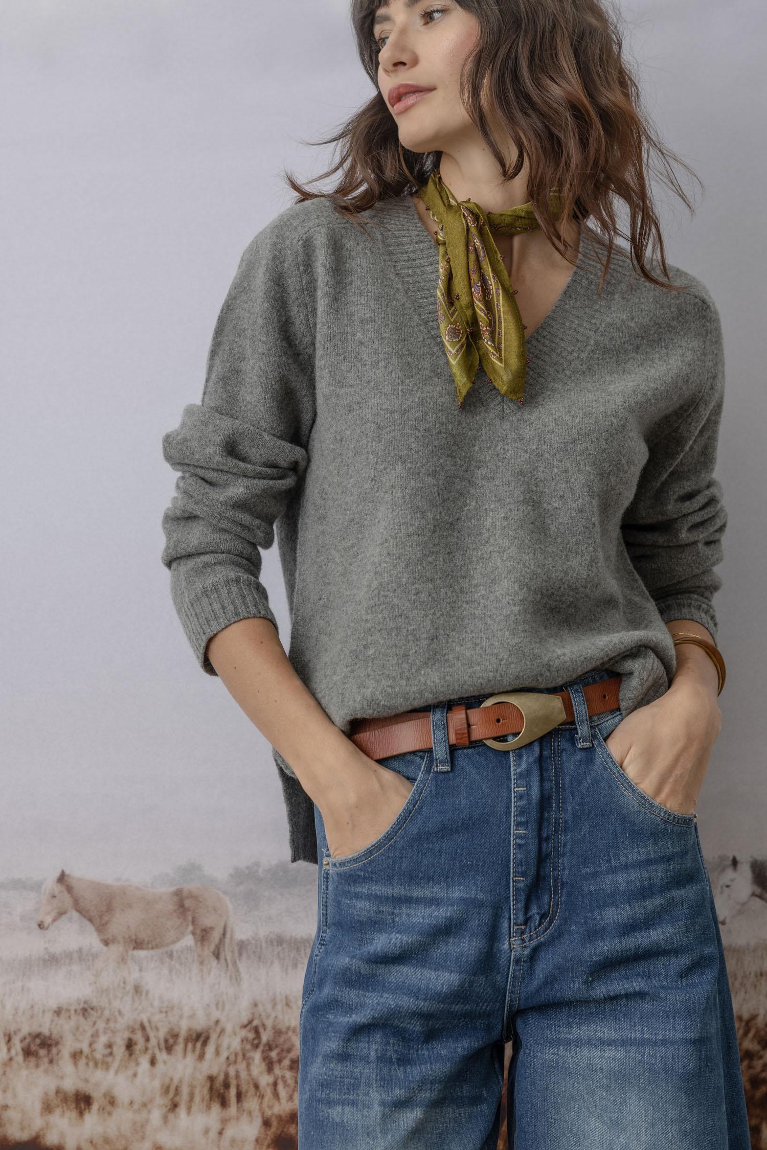 Felted Easy V-Neck Sweater - Charcoal
