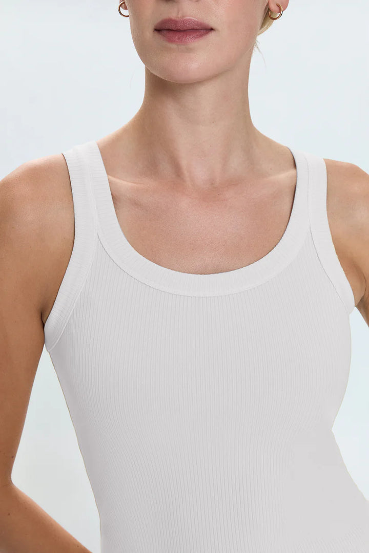 Christy Curved Hem Tank Top - Le Blanc