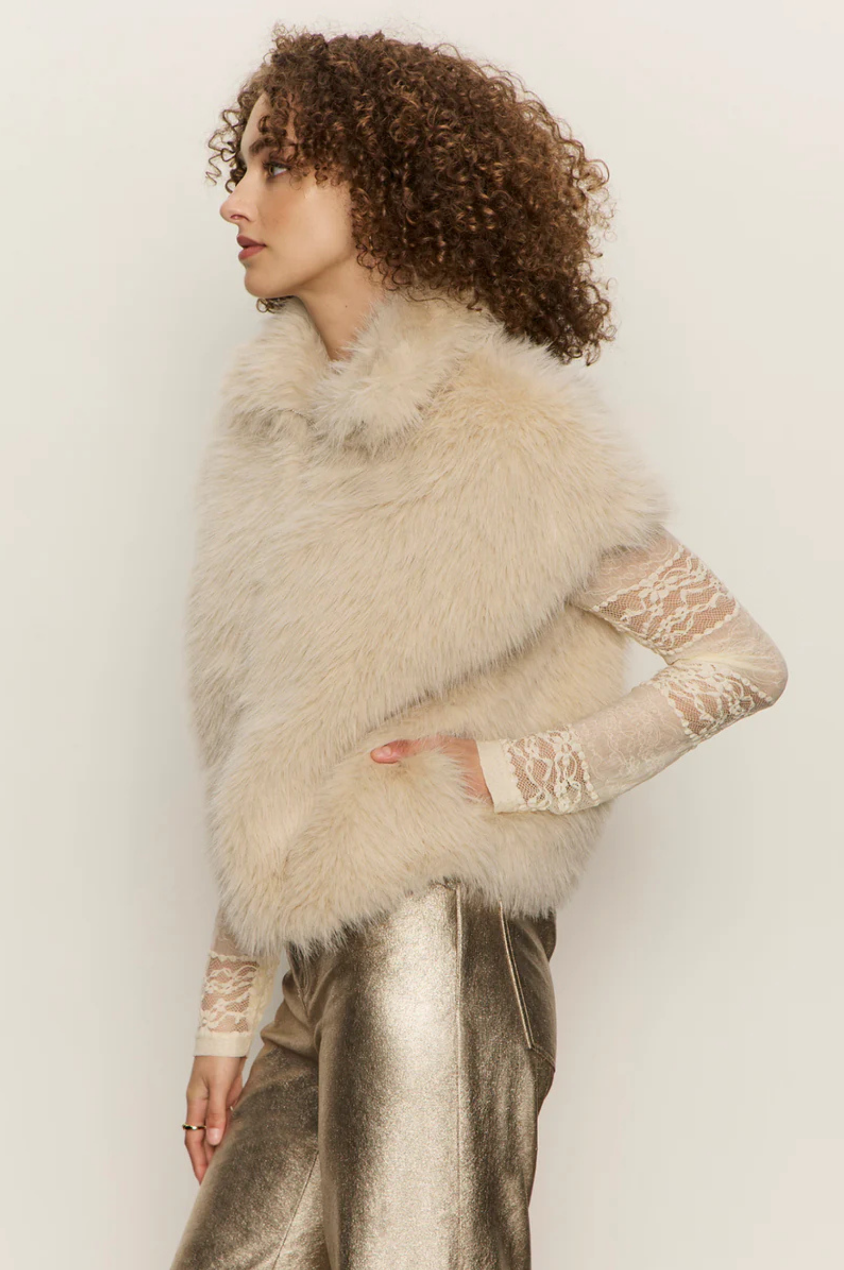 Silky Fur Vest - Almond Cream