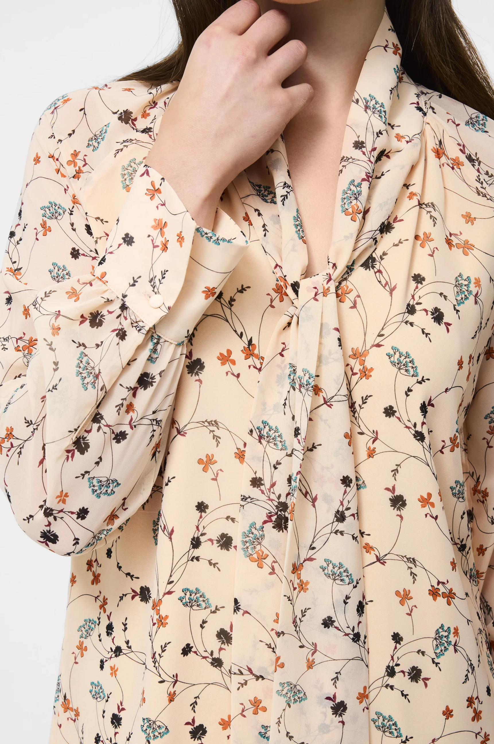 Leithia Wispy Chiffon Neck Tie Top - Bisque Multi