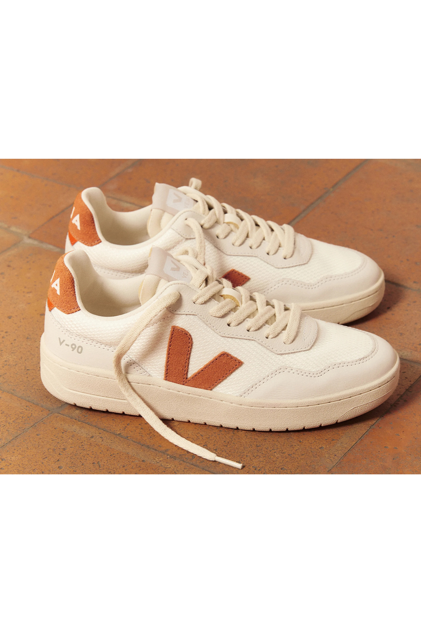 V - 90 B Mesh White Umber